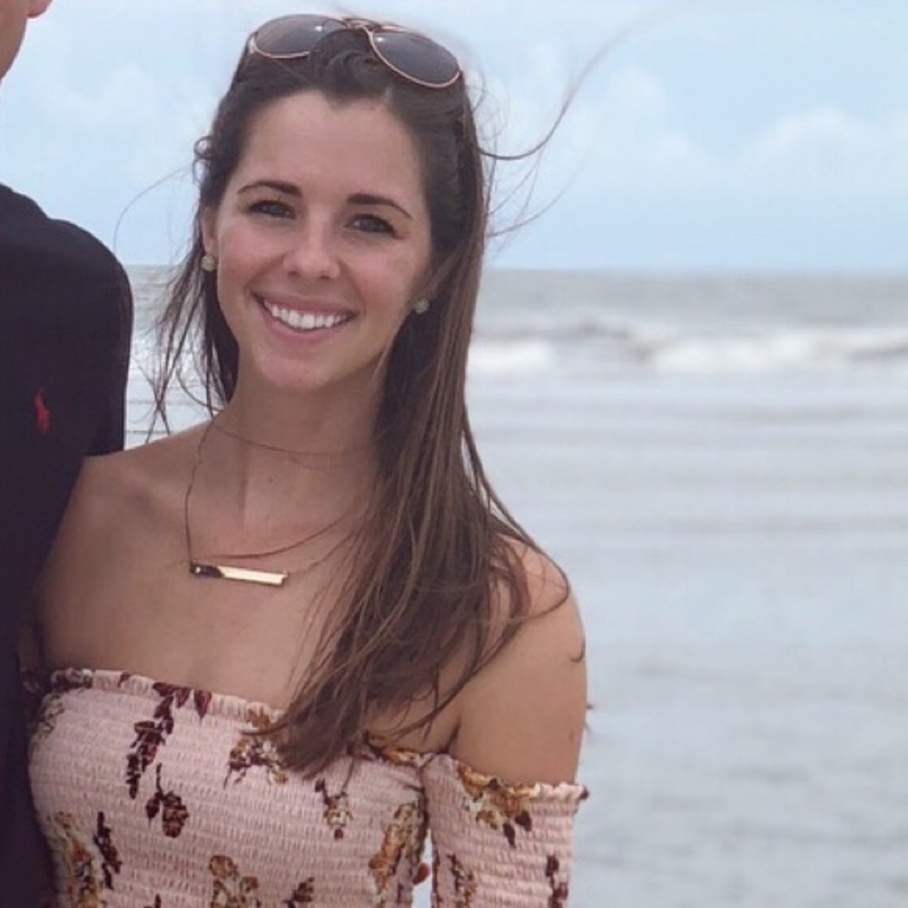 Meet your Posher, Kelly